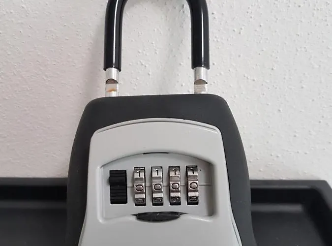 Kavi #1, Sunset View