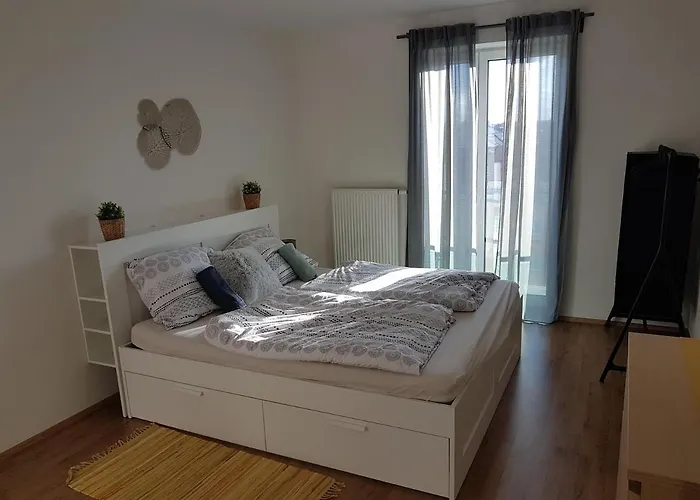 Kavi #1, Sunset View Пльзень