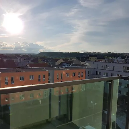 Kavi #1, Sunset View شقة بلزن